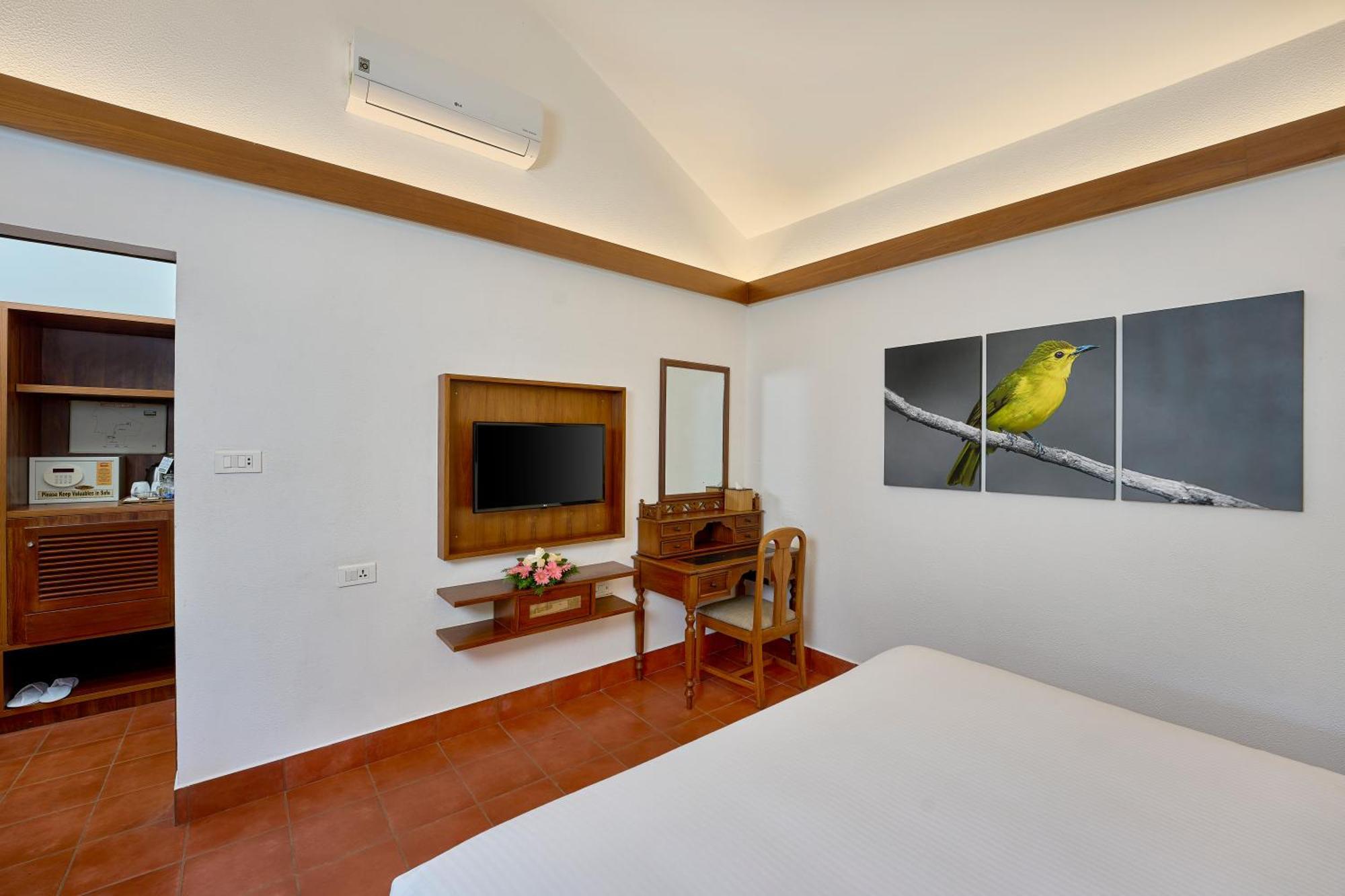 คาร์เดมัม เคาน์ตี รีสอร์ต Hotel เทกคาดี ภายนอก รูปภาพ
